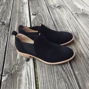 Clarks Women's Edenvale Page Black Suede Slip-Ons